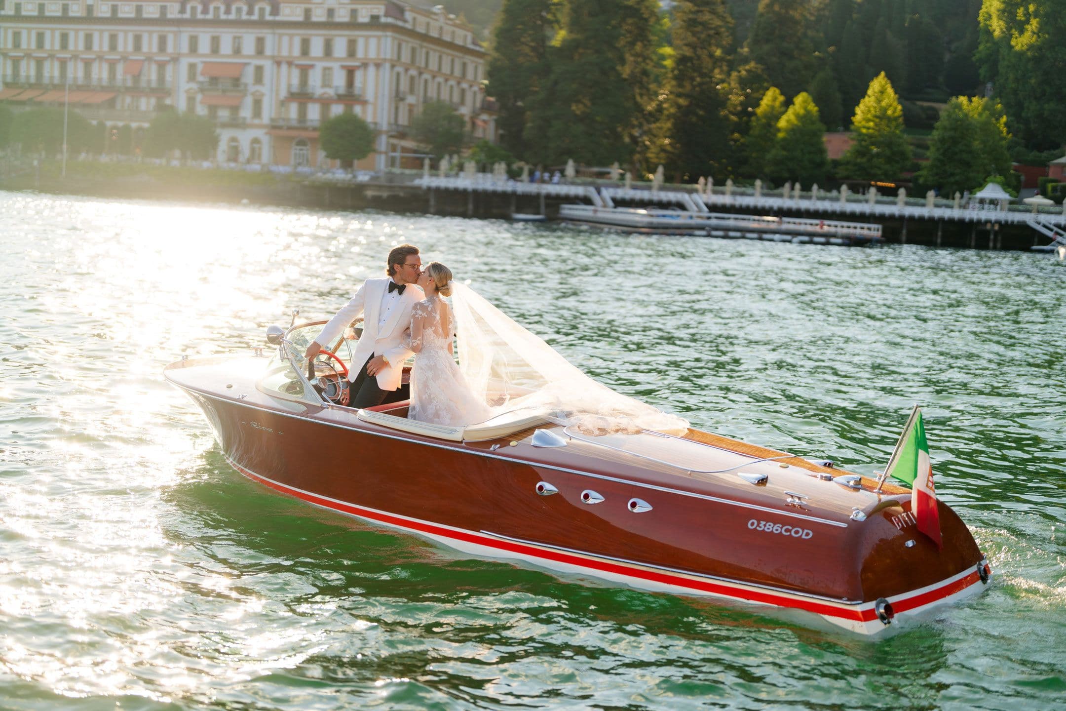 Jackie Nicholas Lake Como wedding photographer