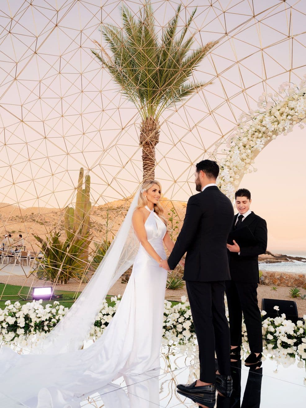 Brittney Scott Los Cabos wedding photographer
