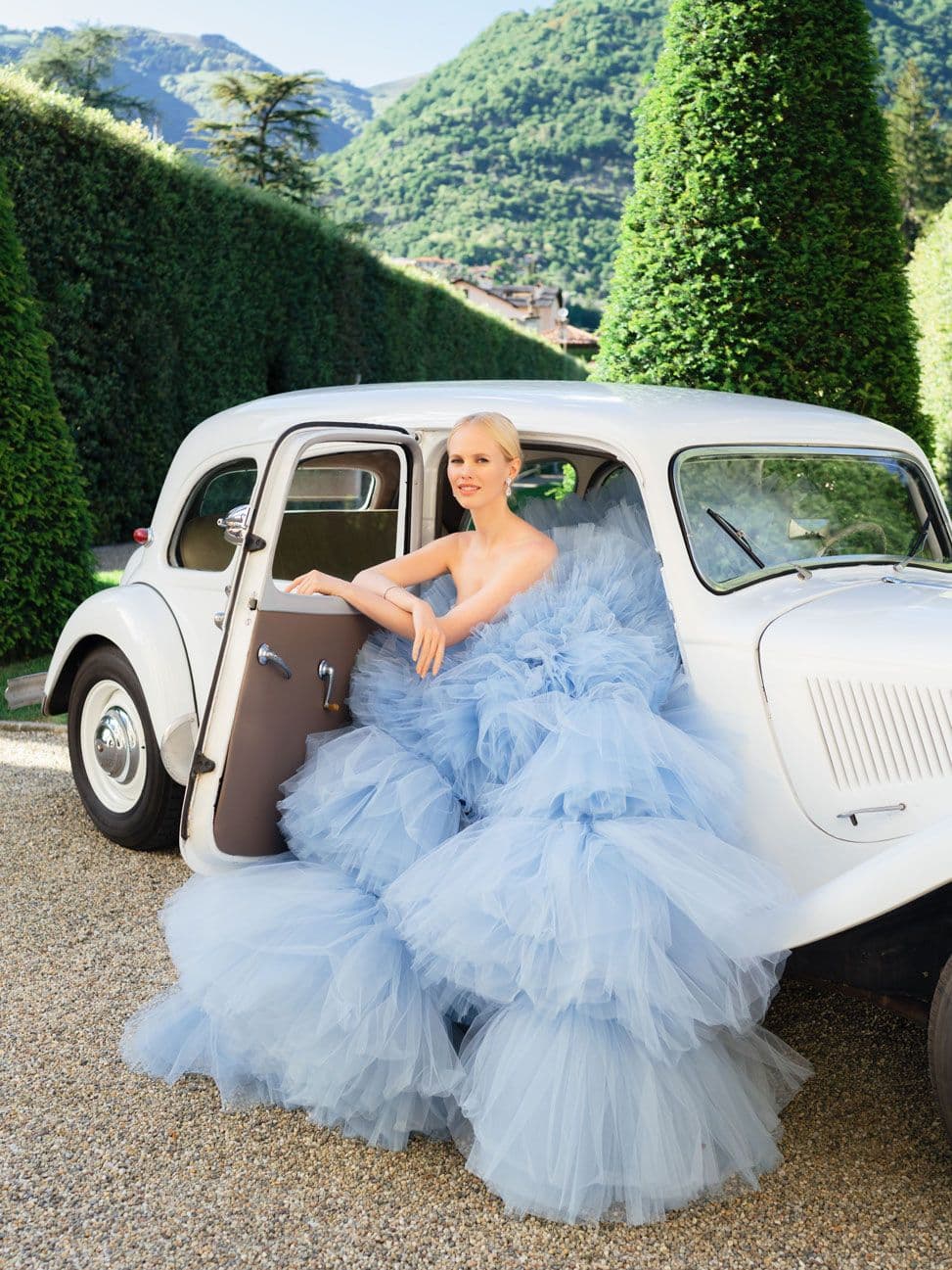 Light Blue Lake Como wedding photographer
