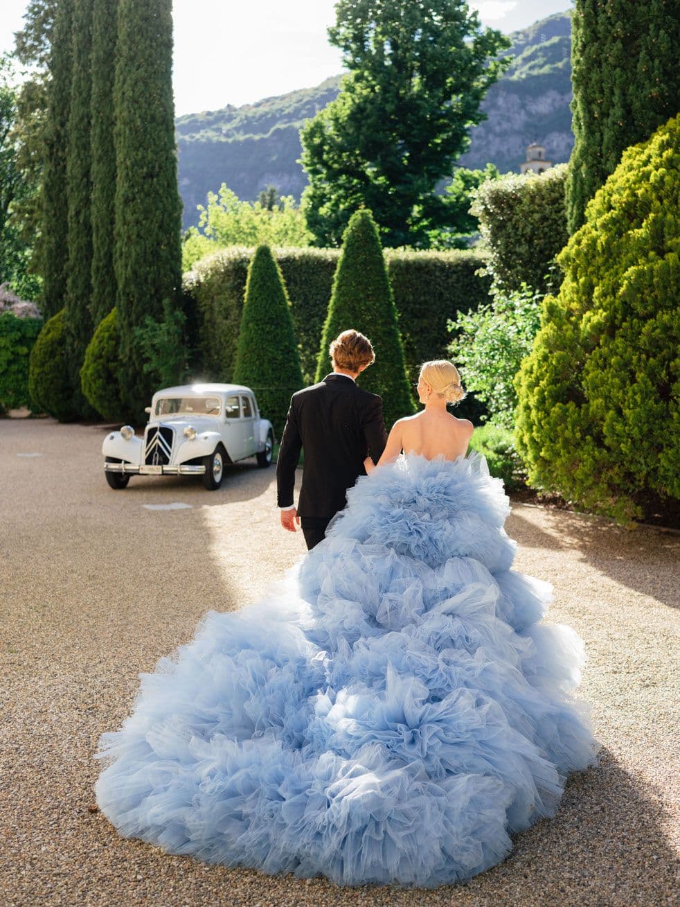 Light Blue Lake Como wedding photographer