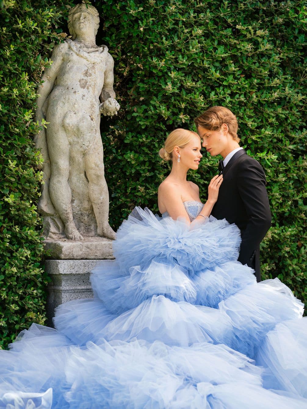 Light Blue Lake Como wedding photographer